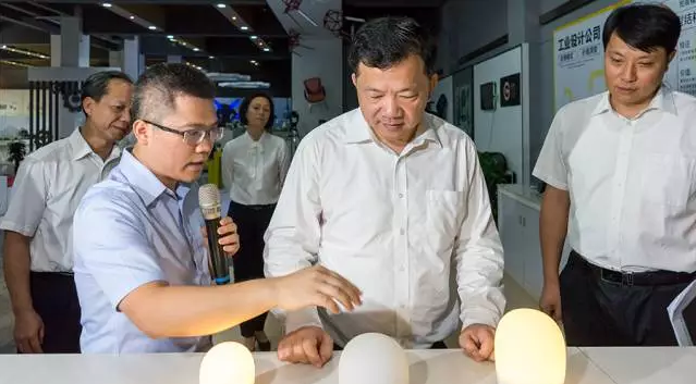 【廣東·佛山】廣東省委常委、宣傳部部長(zhǎng)慎海雄一行考察廣東工業(yè)設(shè)計(jì)城
