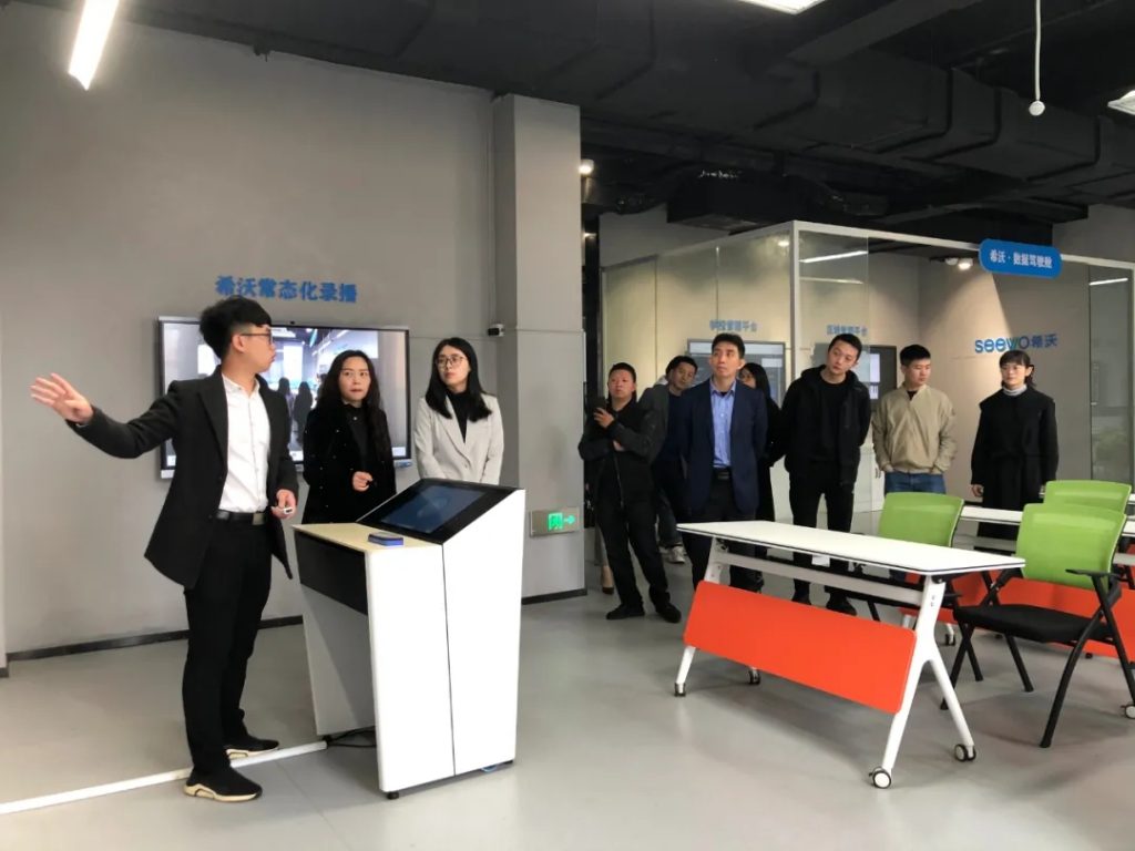 豐城市優(yōu)秀企業(yè)家都說“好”的這場會，到底講了啥？