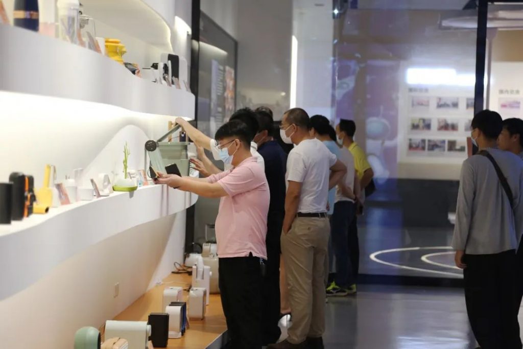 兩個月掌握工業機器人操作，設計城助力北滘培育智造人才！