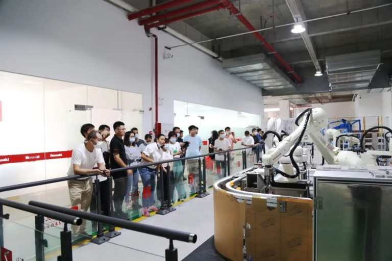 兩個月掌握工業機器人操作，設計城助力北滘培育智造人才！