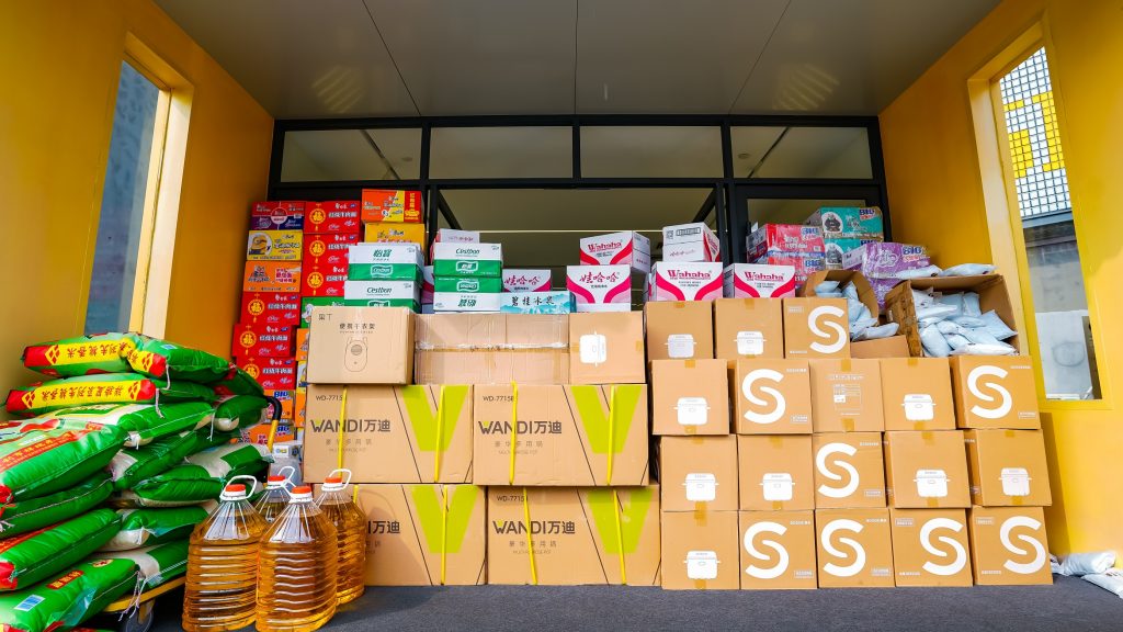 風(fēng)雨同舟，守望相助，廣東工業(yè)設(shè)計(jì)城企業(yè)捐贈(zèng)物資助力防汛救災(zāi)